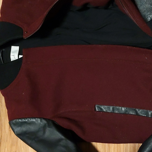 Danier Blink Leather Sleeve Varsity Bomber Jacket - Picture 7 of 9